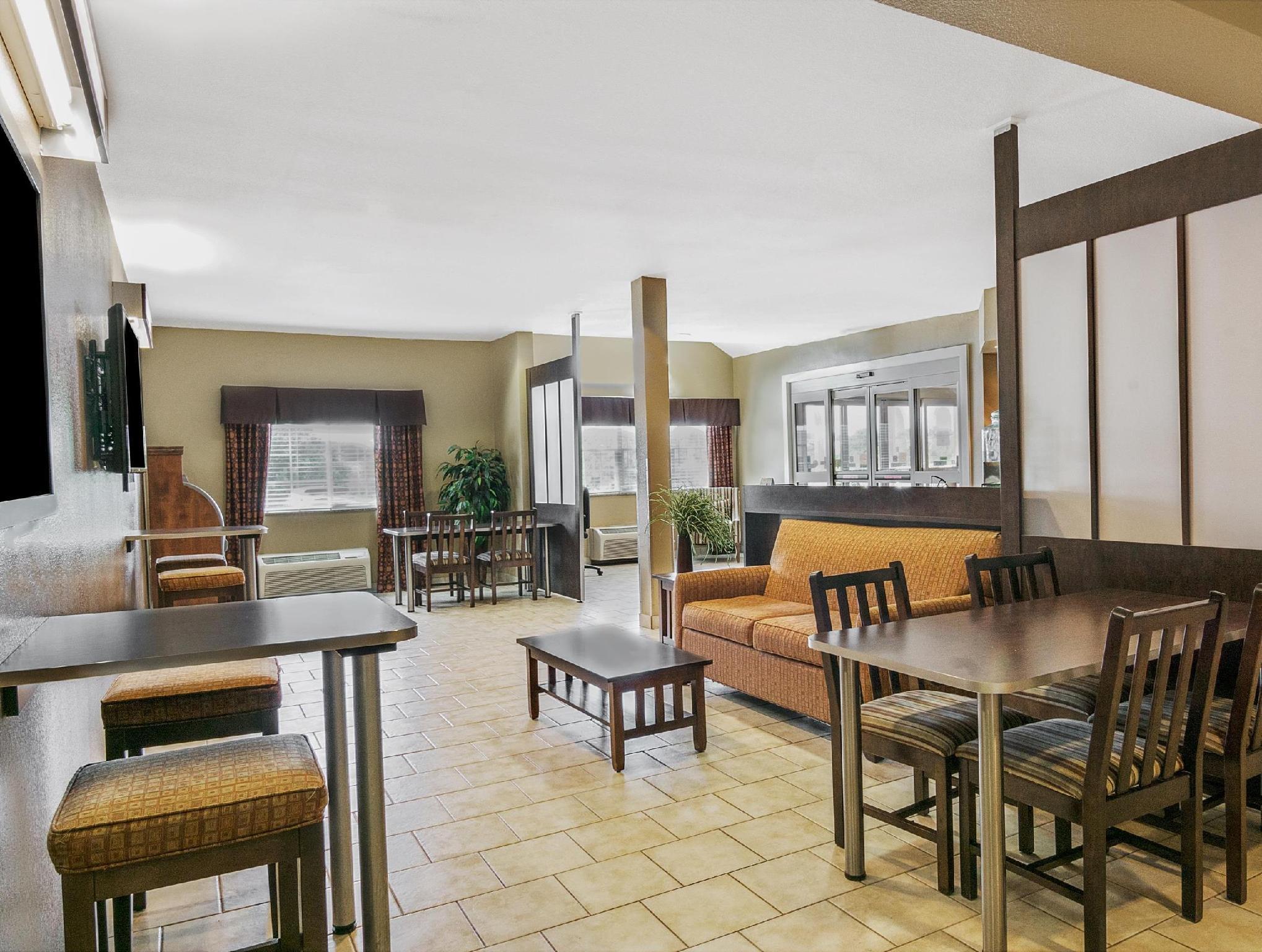 Microtel Inn & Suites By Wyndham Austin Airport Εξωτερικό φωτογραφία