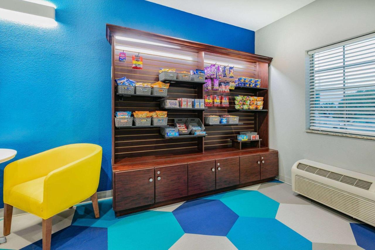 Microtel Inn & Suites By Wyndham Austin Airport Εξωτερικό φωτογραφία