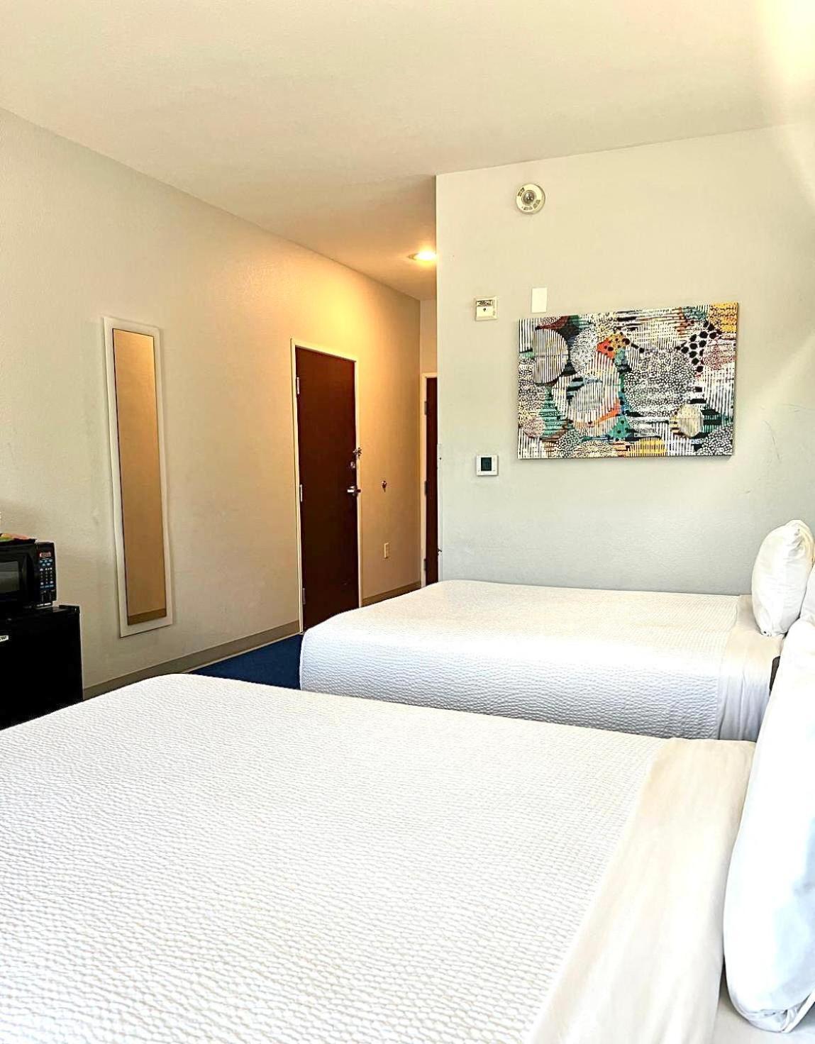 Microtel Inn & Suites By Wyndham Austin Airport Εξωτερικό φωτογραφία